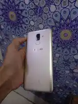 Samsung Galaxy J8-2