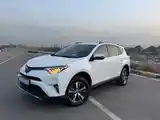 Toyota RAV 4, 2018-3