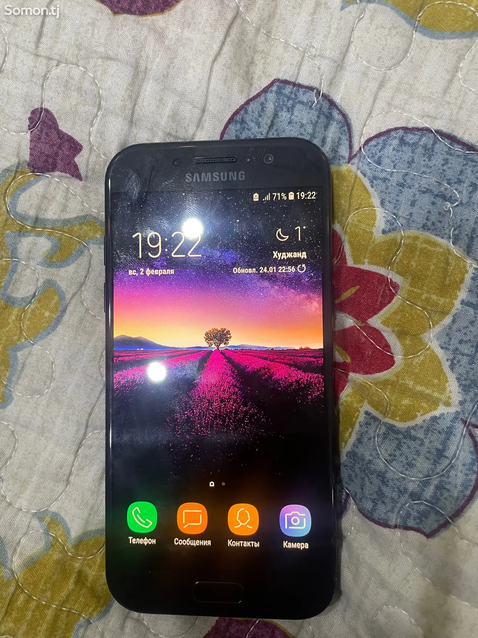 Samsung Galaxy A5 2017-1