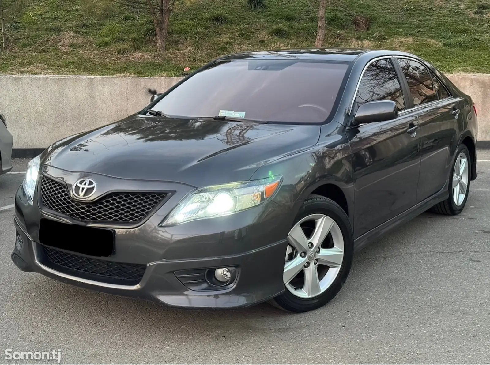 Toyota Camry, 2010-1