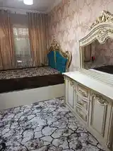 Комната в 1-комн. квартире, 1 этаж, 85м², 91 мкр, Арбат-2