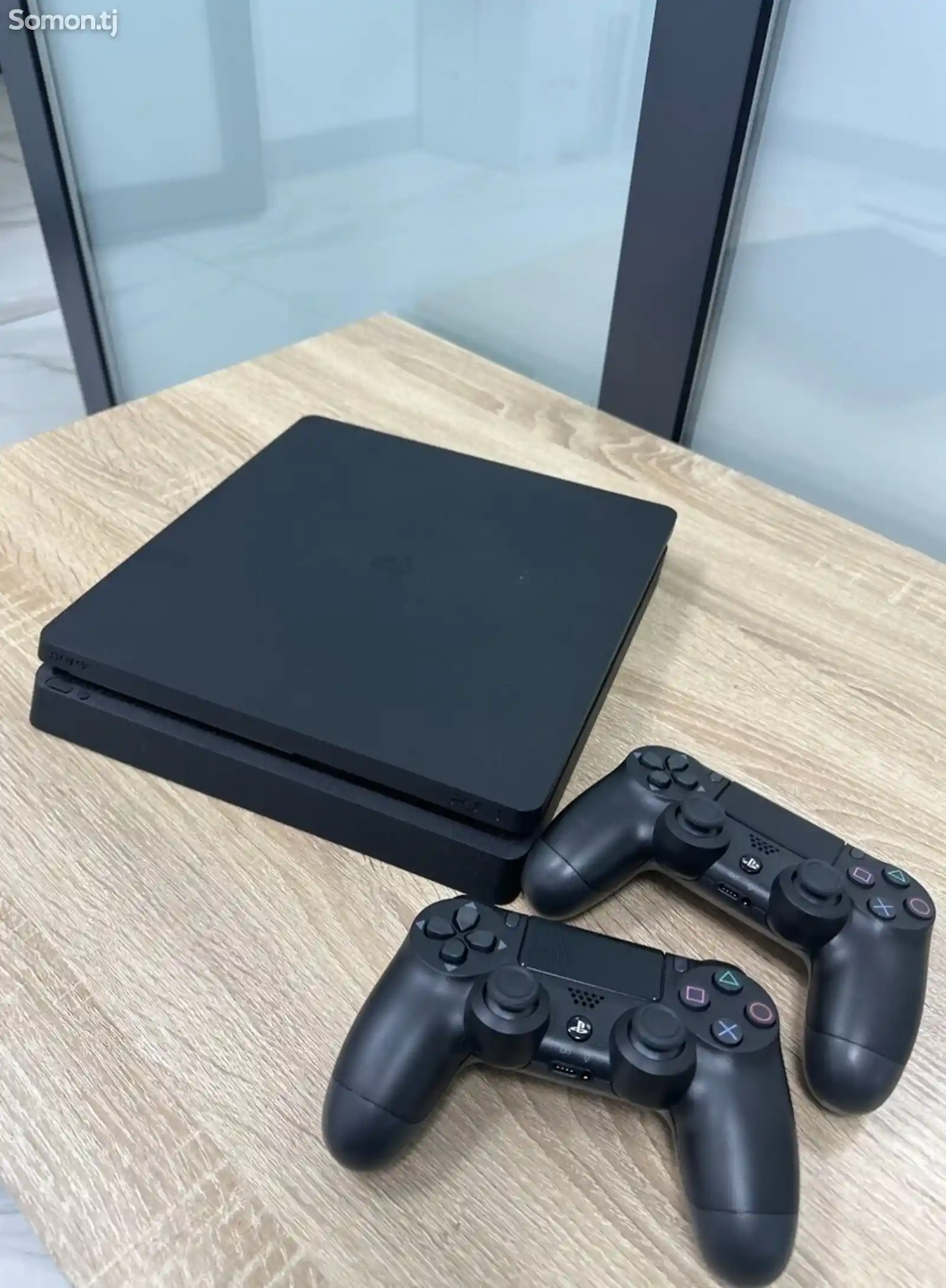 Игровая приставка Sony Play Station 4 slim