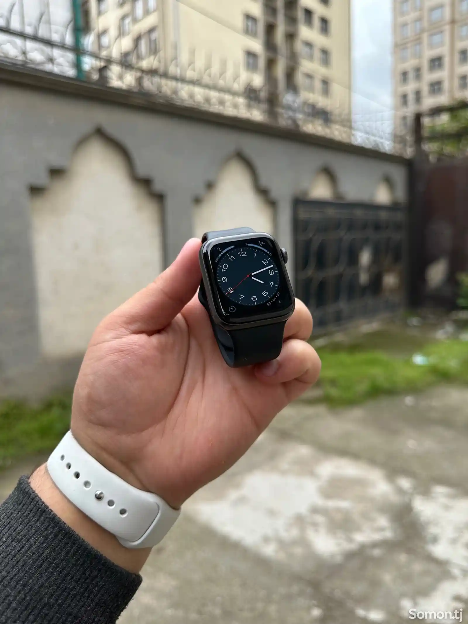 Смарт часы Apple Watch Series 5 44 MM-3