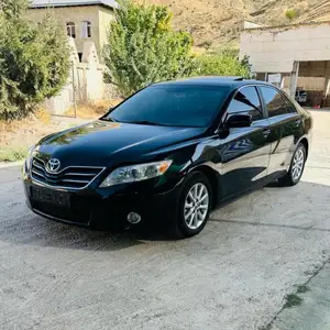 Toyota Camry, 2010