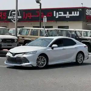 Toyota Camry, 2019