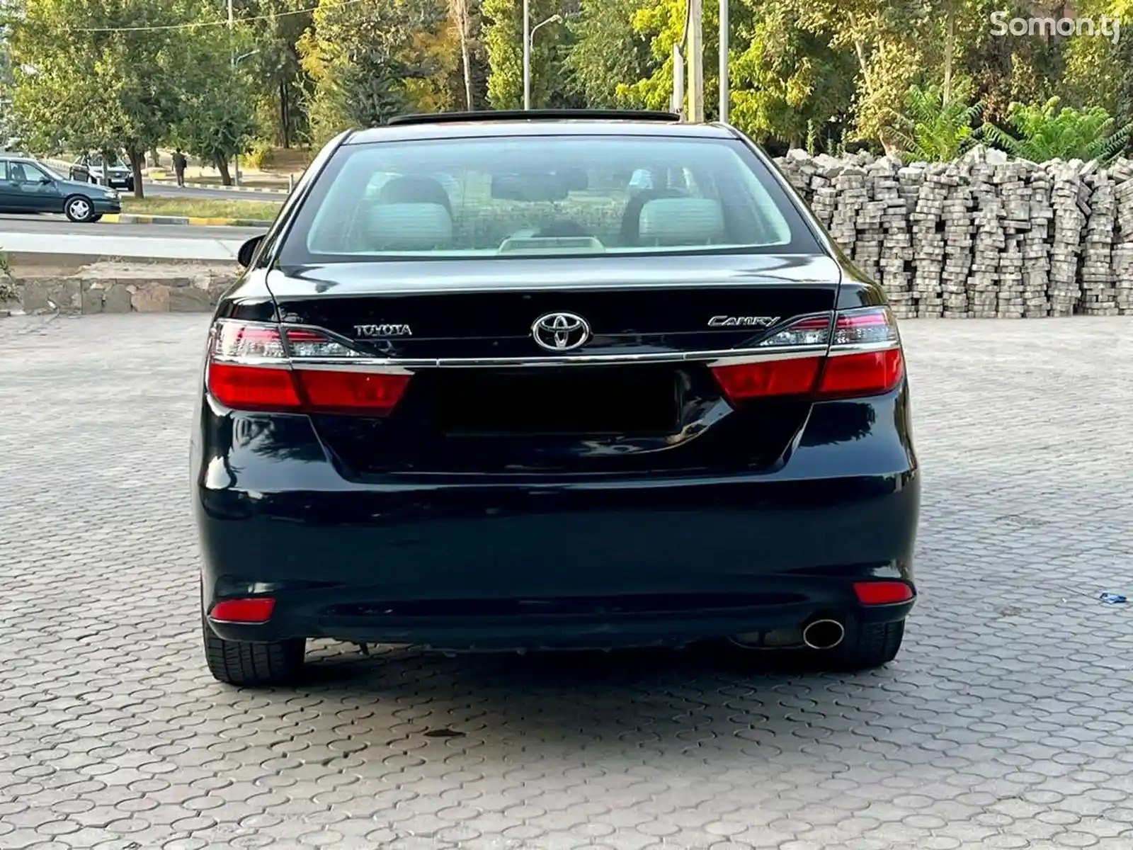 Toyota Camry, 2017-4