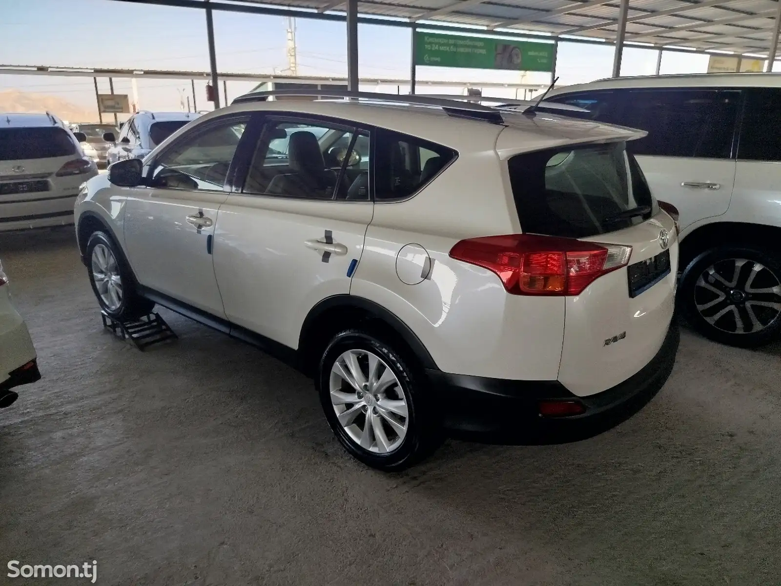 Toyota RAV 4, 2014-6