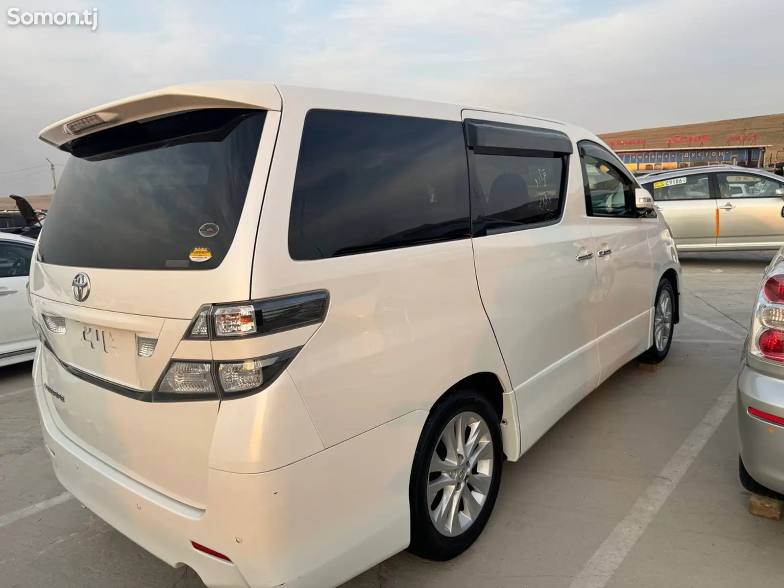 Toyota Vellfire, 2014-6