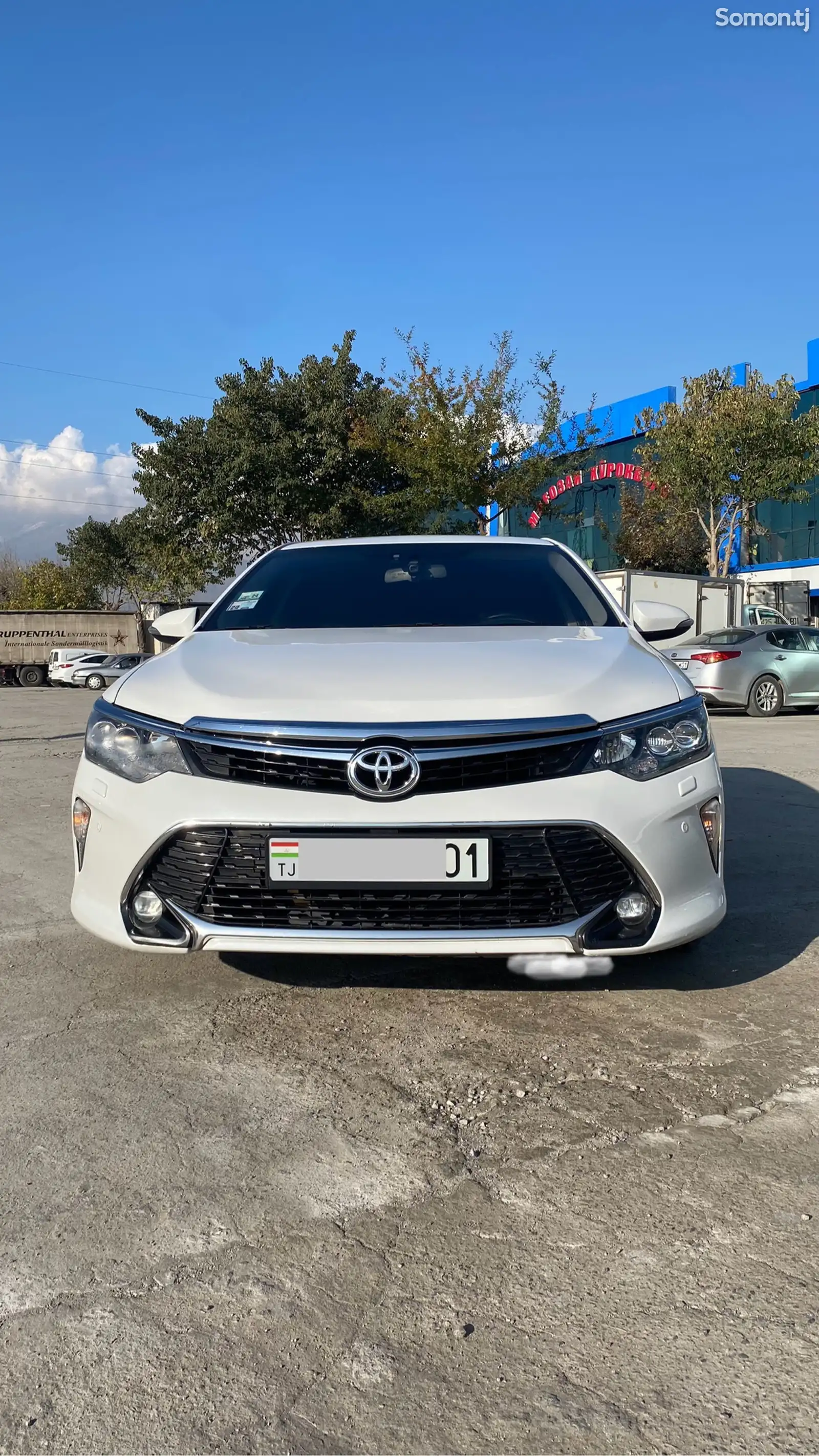 Toyota Camry, 2017-1