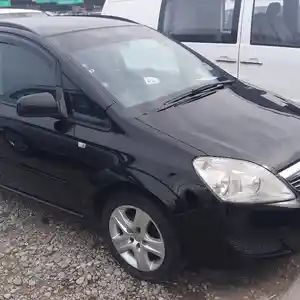 Opel Zafira, 2010