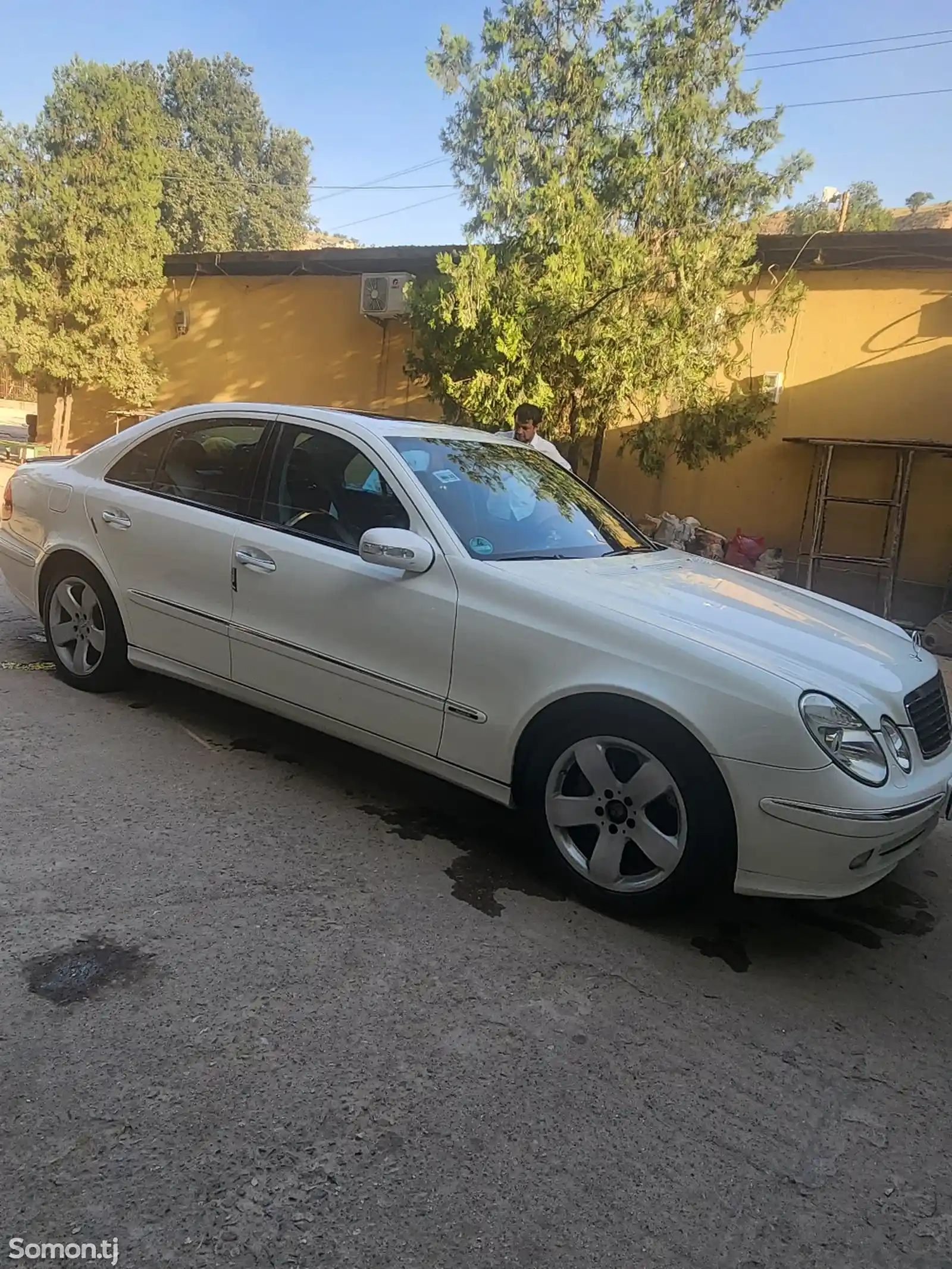 Mercedes-Benz E class, 2003-5