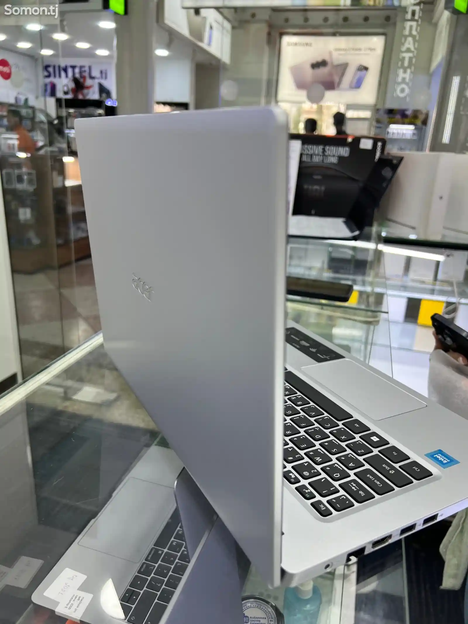 Ноутбук Acer Aspire 1-1