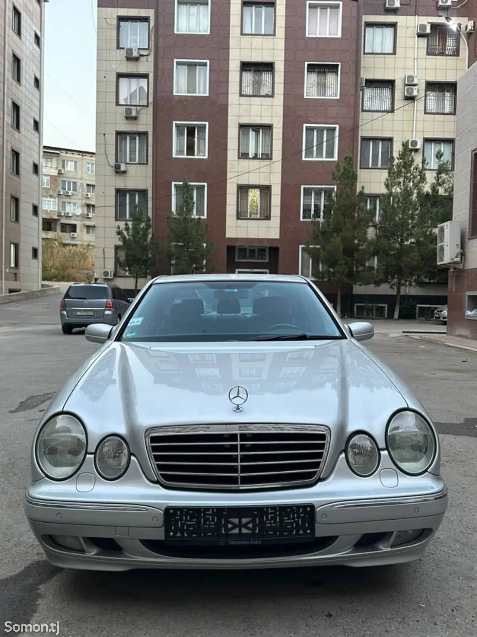 Mercedes-Benz E class, 2002-1