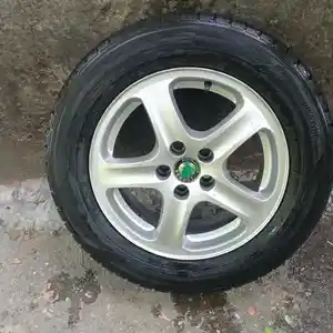 Шины и диски 195/65 R15