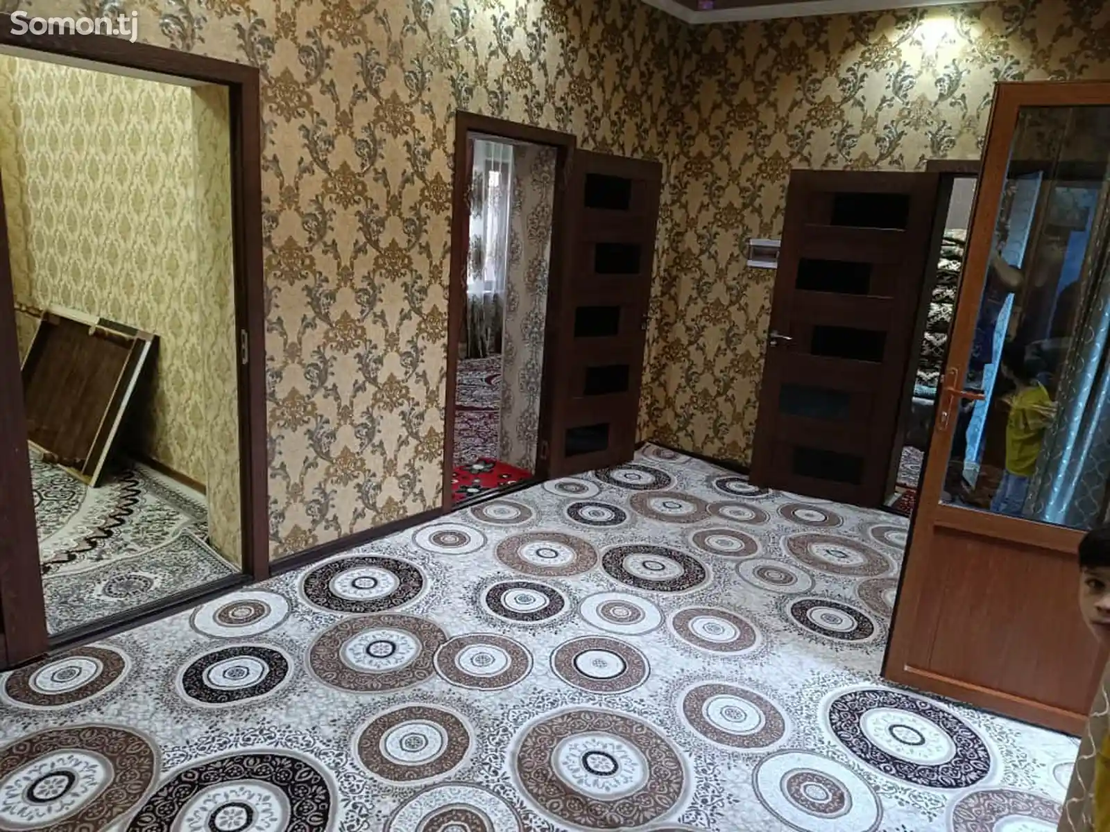 5-комн. квартира, Цокольный этаж, 4 м², Чоми-3