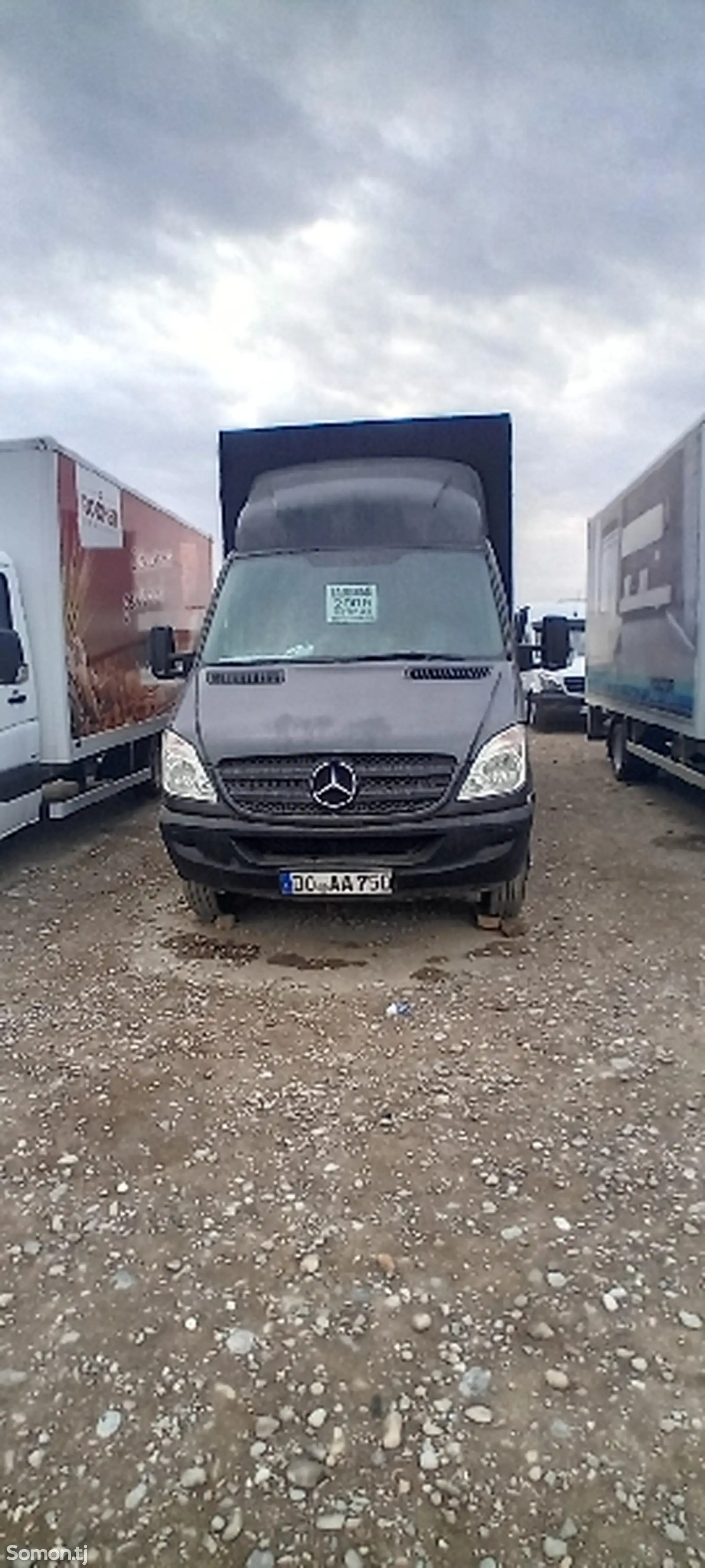 Фургон Mercedes Benz Sprinter-1