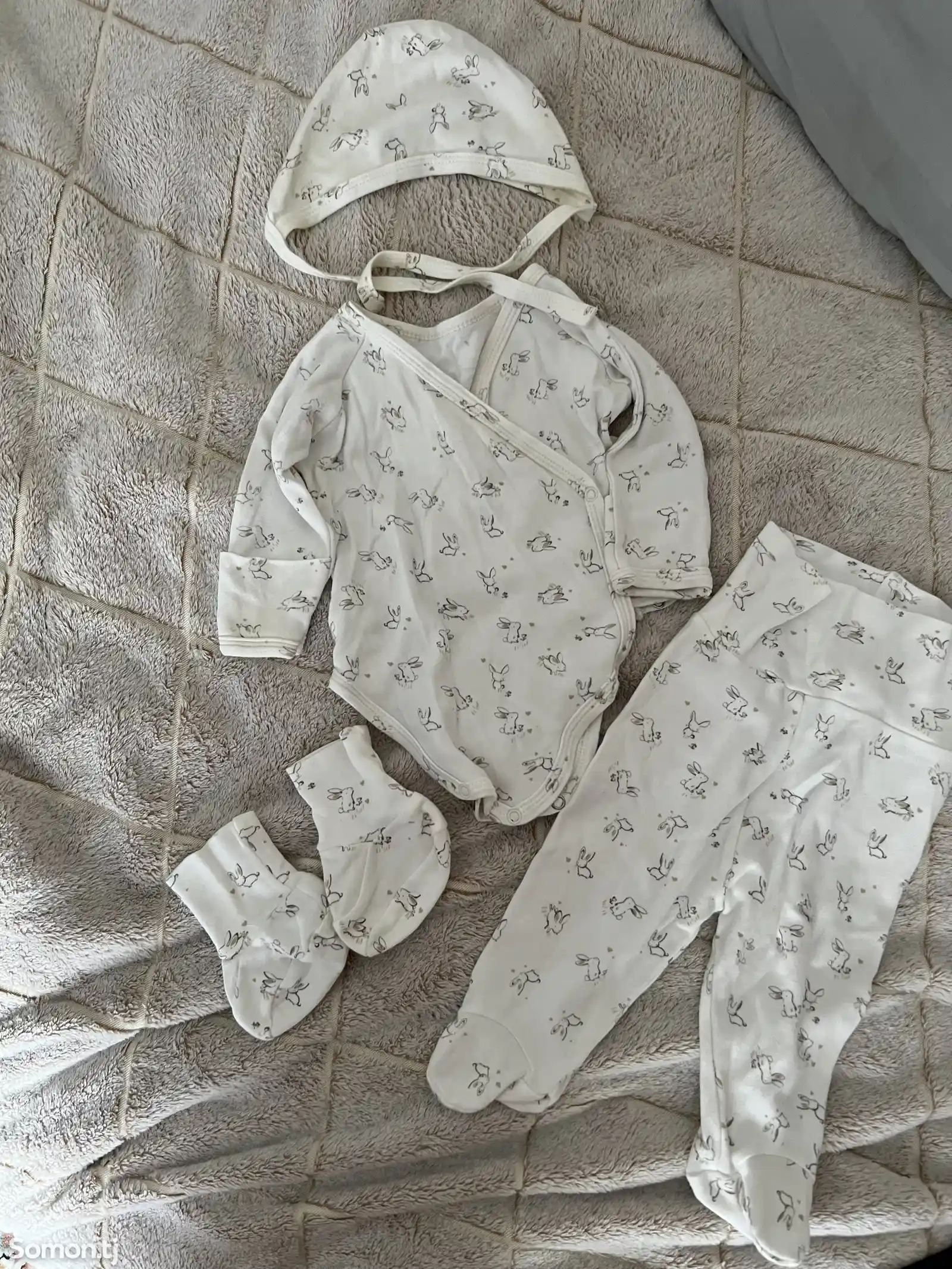 Комплект одежды для новорожденных