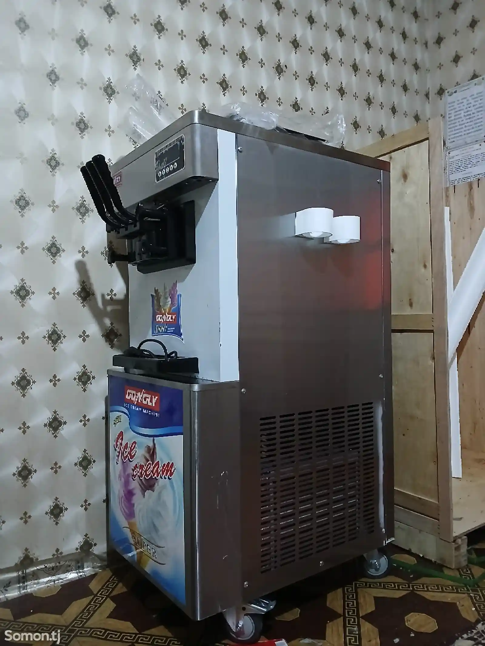 Фрейзер аппарат для мороженого-2