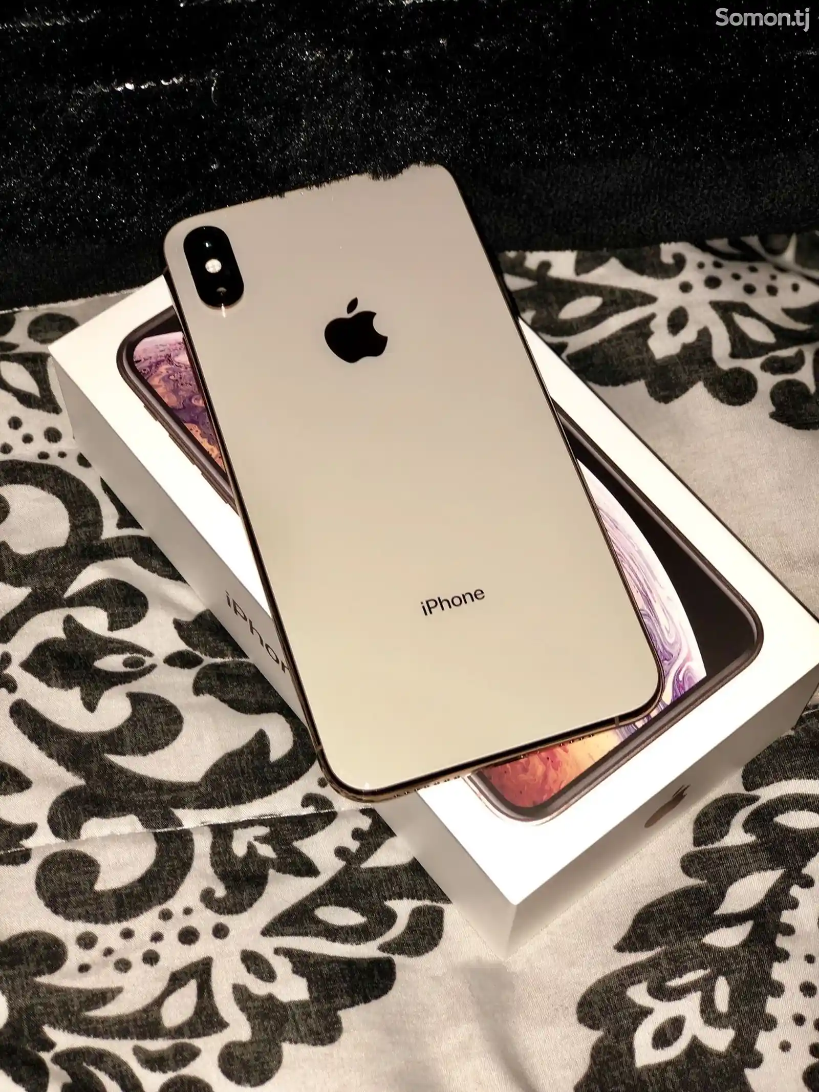 Apple iPhone Xs, 64 gb, Gold-1