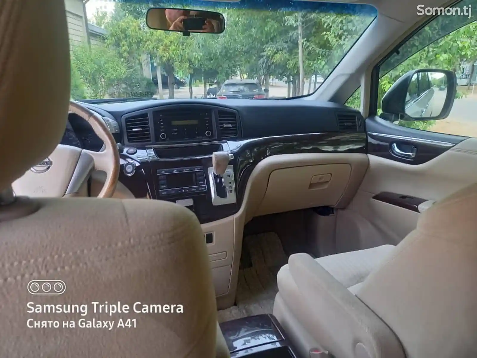 Nissan Elgrand, 2014-3