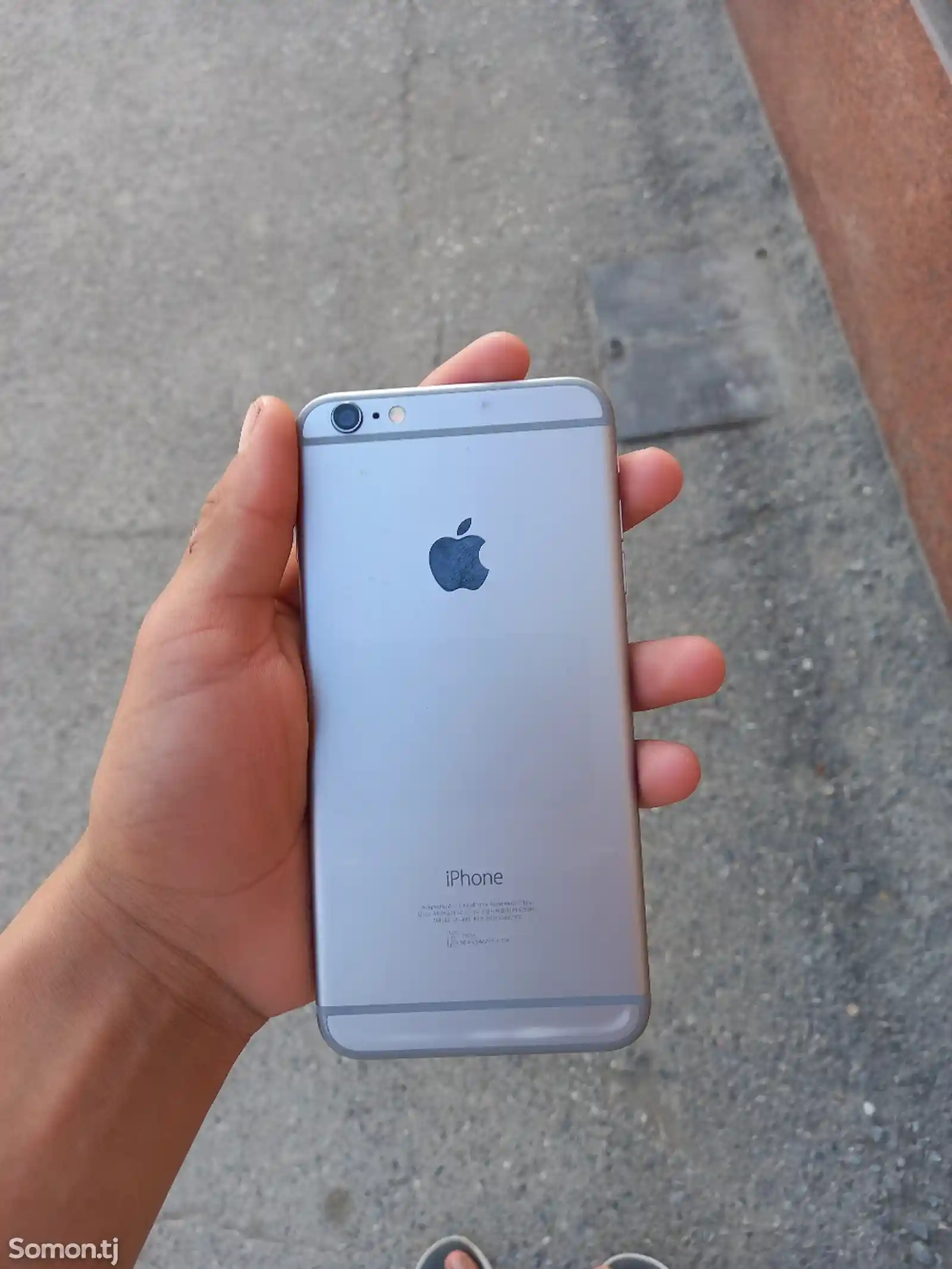 Apple iPhone 6 plus-3