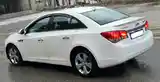 Chevrolet Cruze, 2010-7