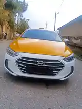 Hyundai Elantra, 2017-3