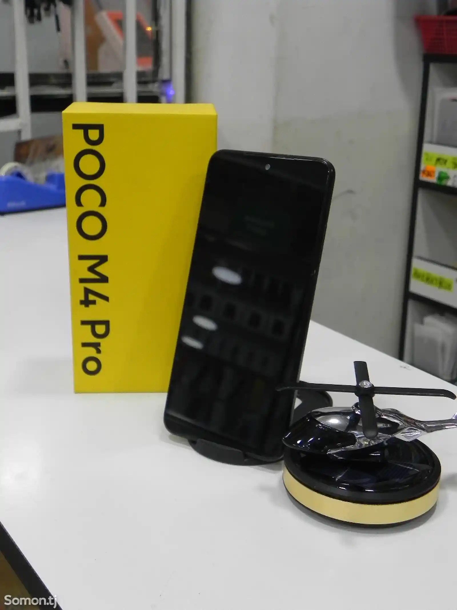 Xiaomi POCO M4 Pro-3