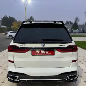 BMW X7, 2022