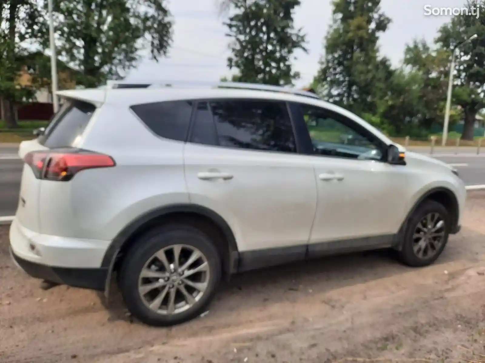 Toyota RAV 4, 2017-1