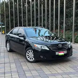 Toyota Camry, 2011