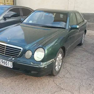 Mercedes-Benz E class, 2000