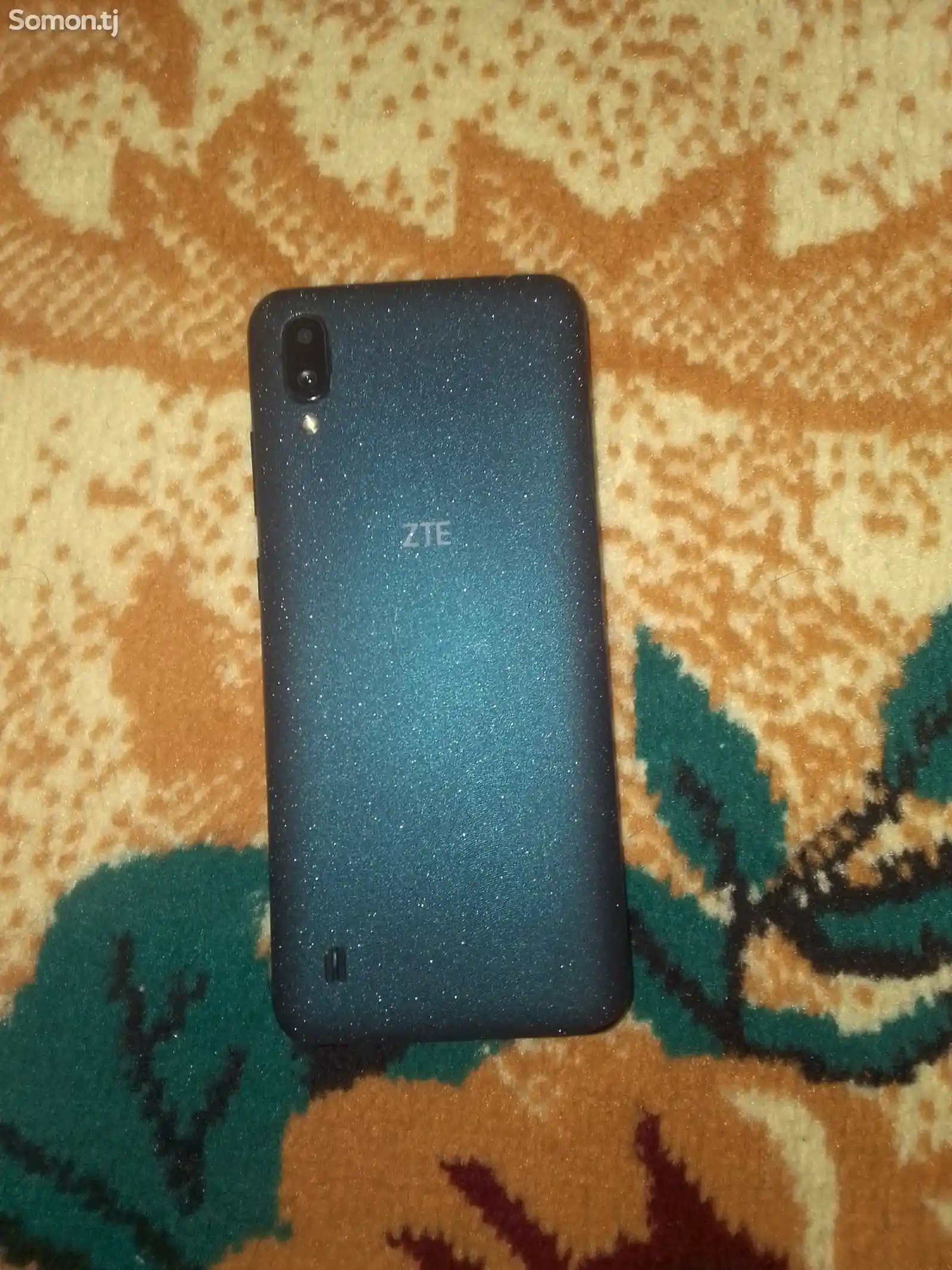 Телефон ZTE-4