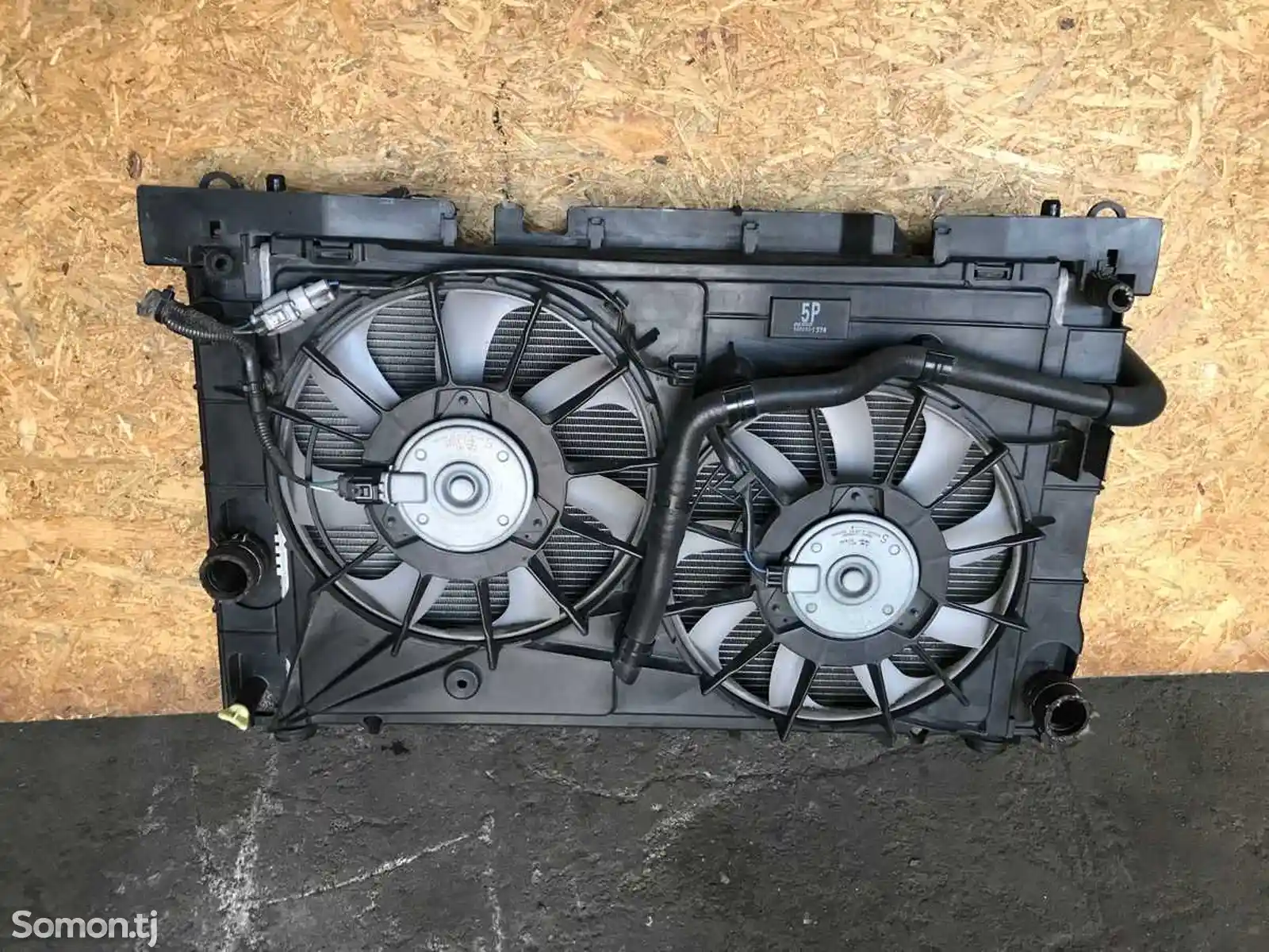Вентилятор охлаждения двигателя Toyota Prius-1