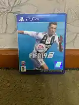 Игра FIFA 19-2