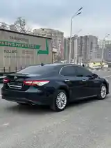 Toyota Camry, 2019-5