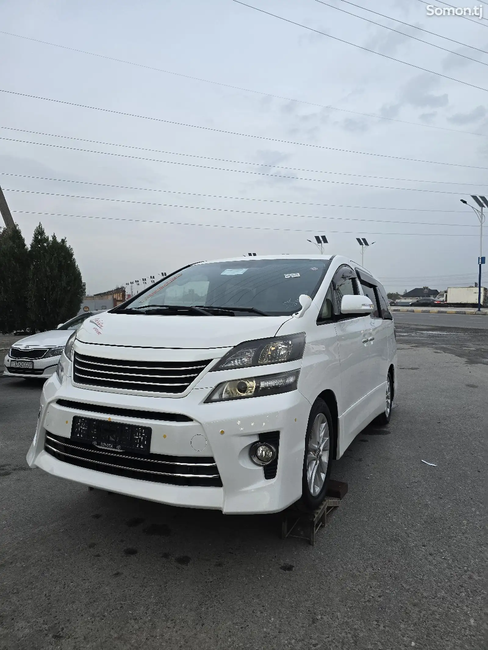 Toyota Vellfire, 2014-1