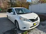 Toyota Sienna, 2011-2