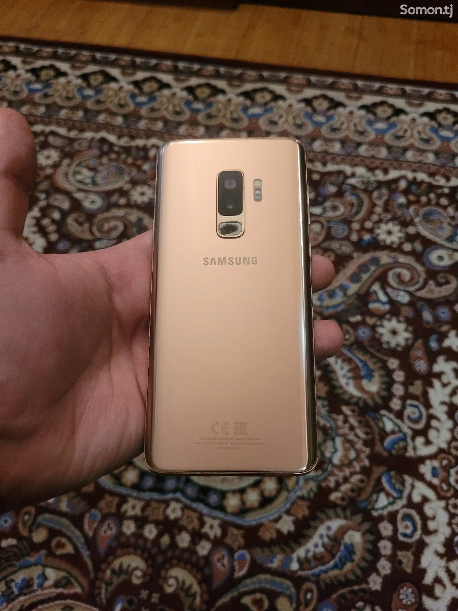 Samsung Galaxy S9 plus-1