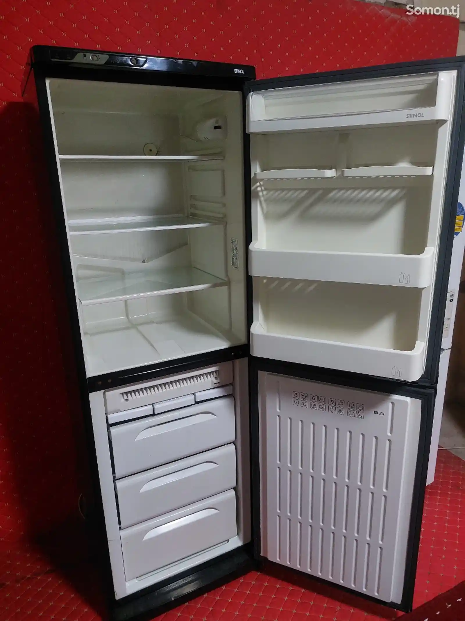 Холодильник Stinol-2