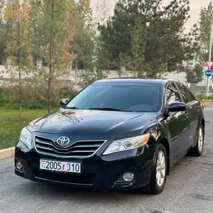 Toyota Camry, 2011