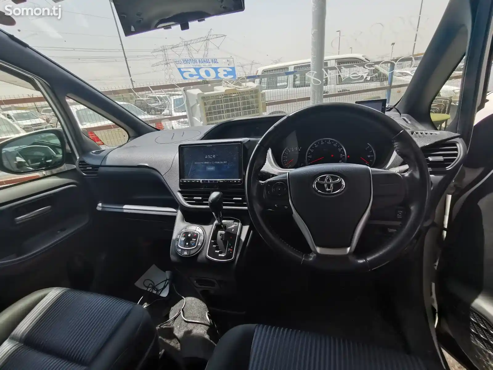 Toyota Voxy, 2014-6