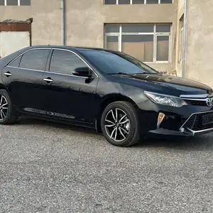 Toyota Camry, 2017