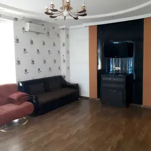 2-комн. квартира, 3 этаж, 80м², 112мкр