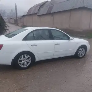 Hyundai Sonata, 2007