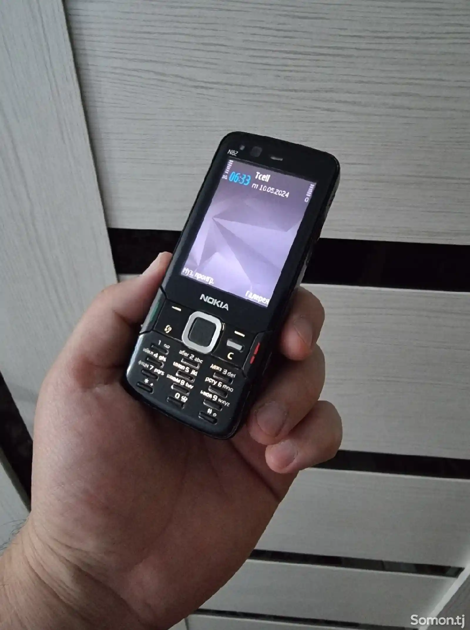 Nokia N82-4