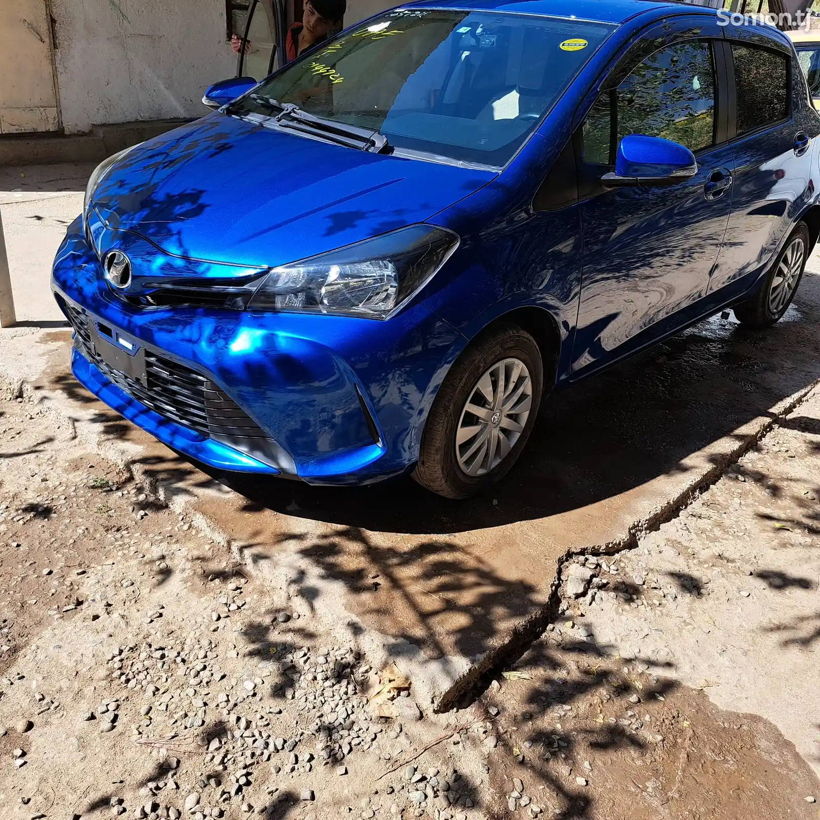 Toyota Vitz, 2015-10