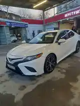 Toyota Camry, 2020-8