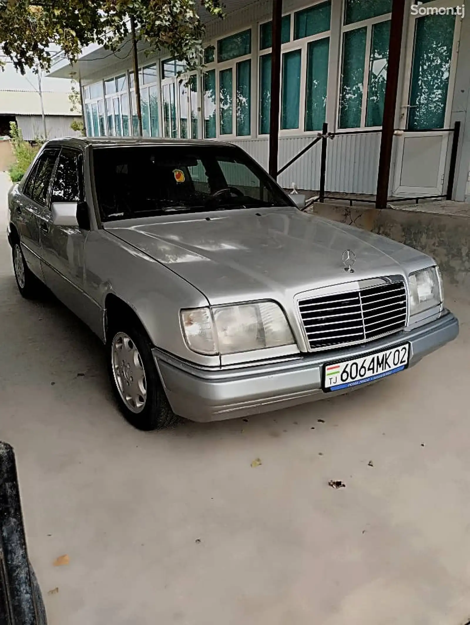 Mercedes-Benz W124, 1993-1