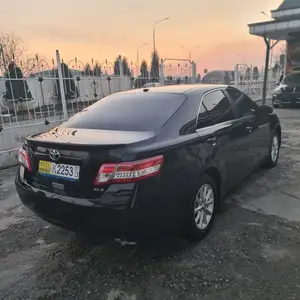 Toyota Camry, 2011